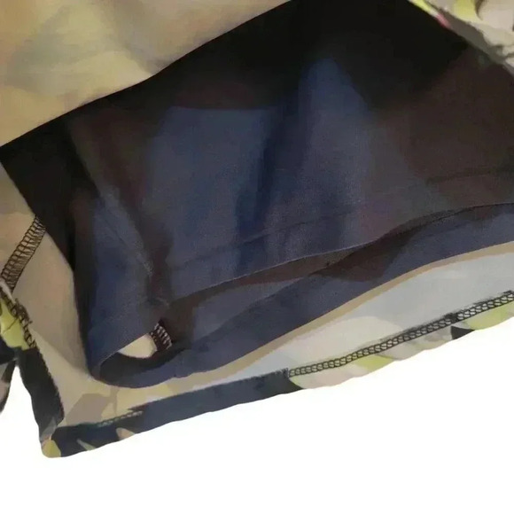 Avia Women's Charcoal White Tropical Print Poly/Spandex 2Fer Athletic Shorts - Picture 5 of 9